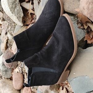 Black Suede Booties Time &  Tru  Sz 10